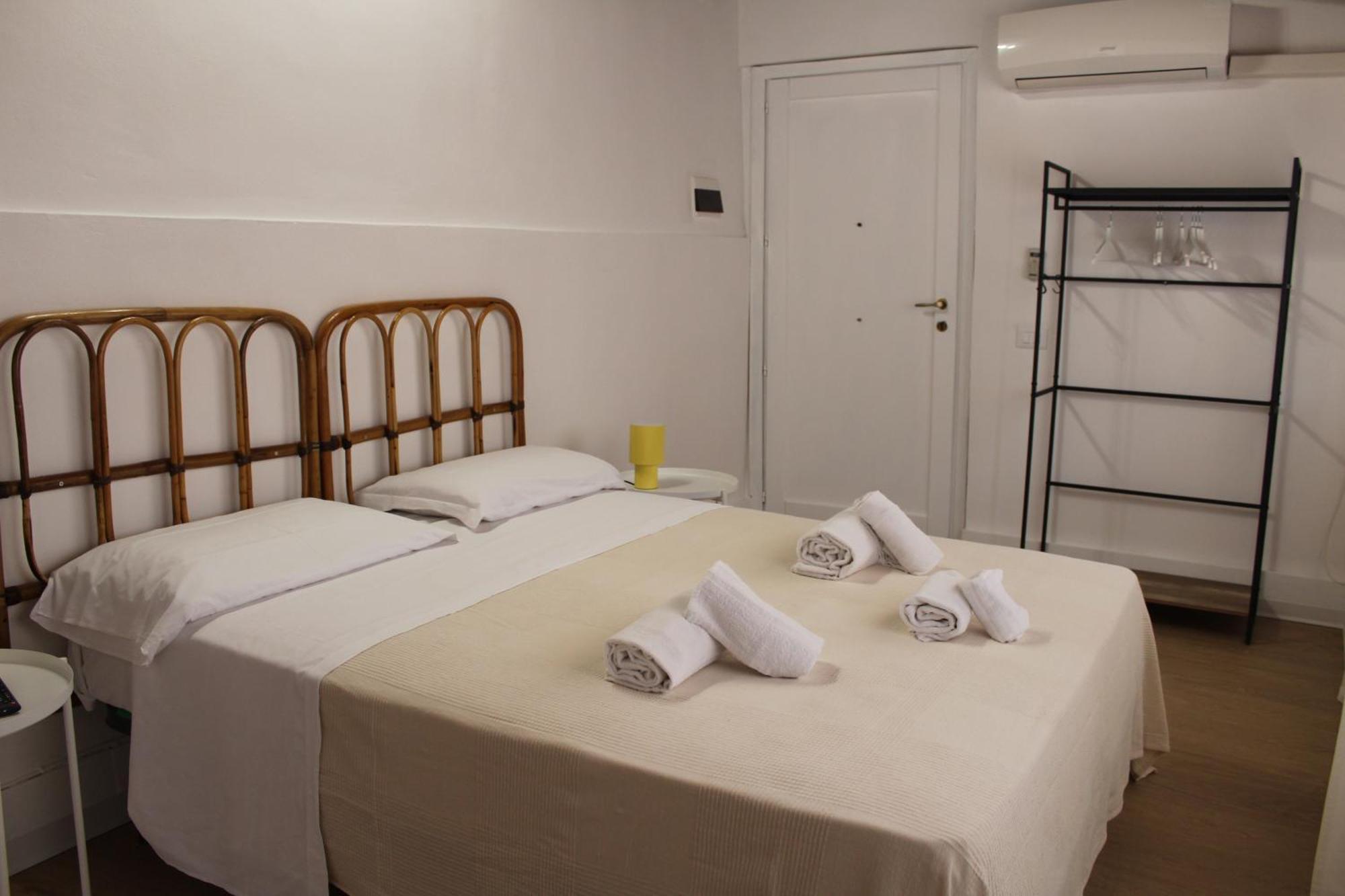 Terrasini 2000 Home Holidays Екстериор снимка